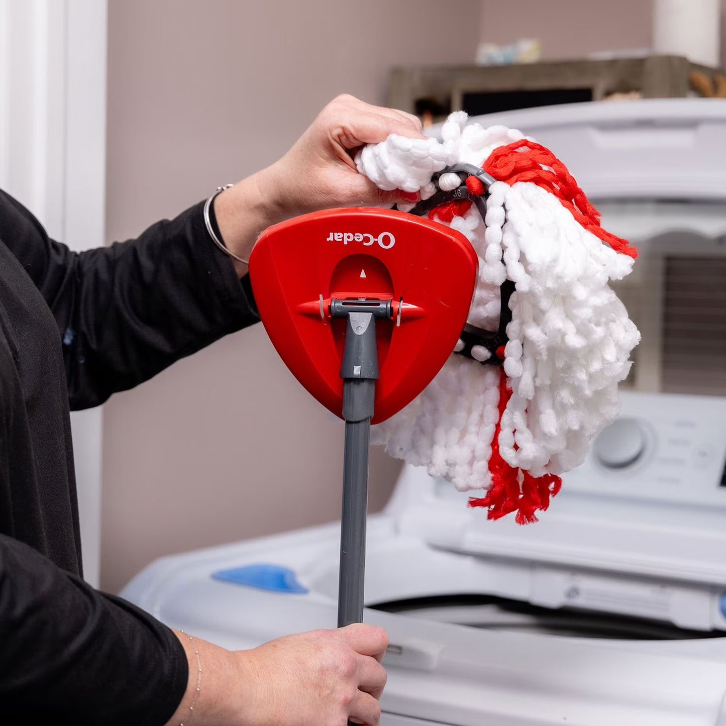 O-Cedar EasyWring Power Microfiber Spin Mop + 2 Refills